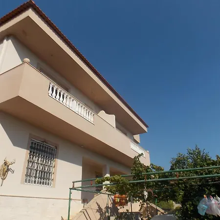 Affittacamere Vila Bega Sarandë
