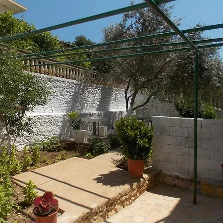 Vila Bega Sarandë